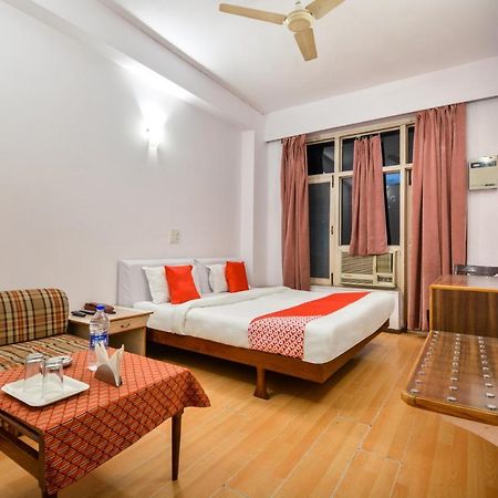 Oyo 46616 Hotel Abhinandan Jind Buitenkant foto