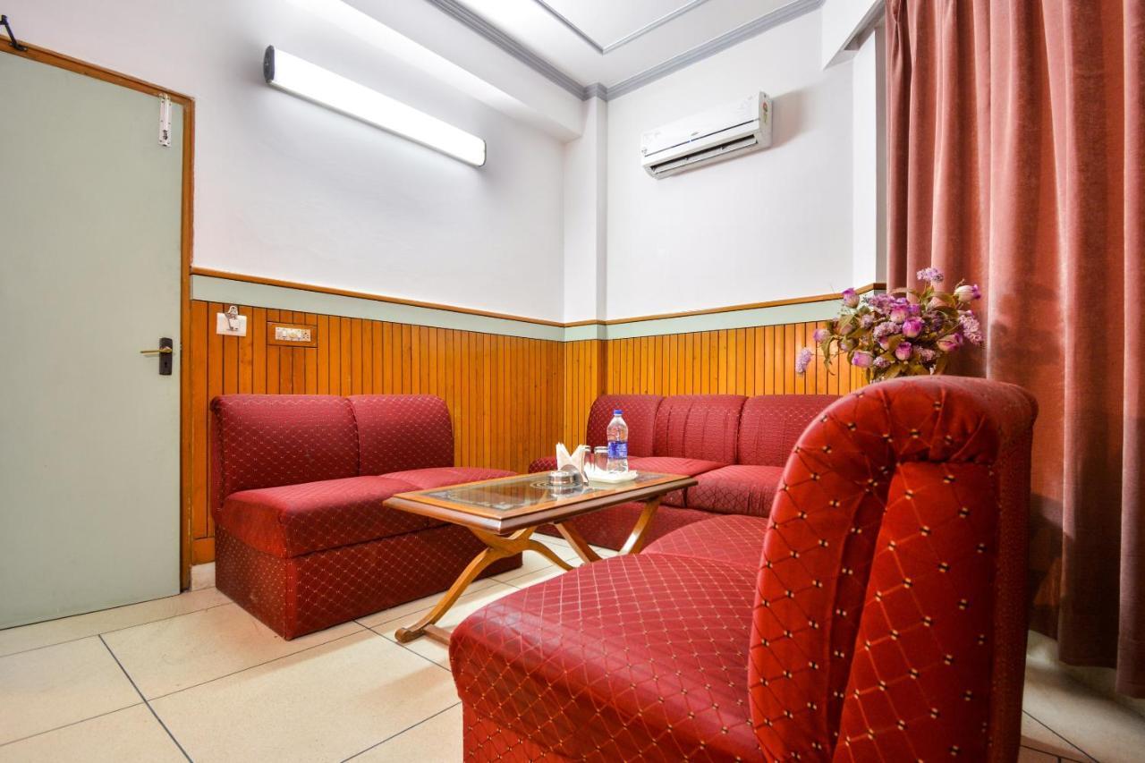 Oyo 46616 Hotel Abhinandan Jind Buitenkant foto