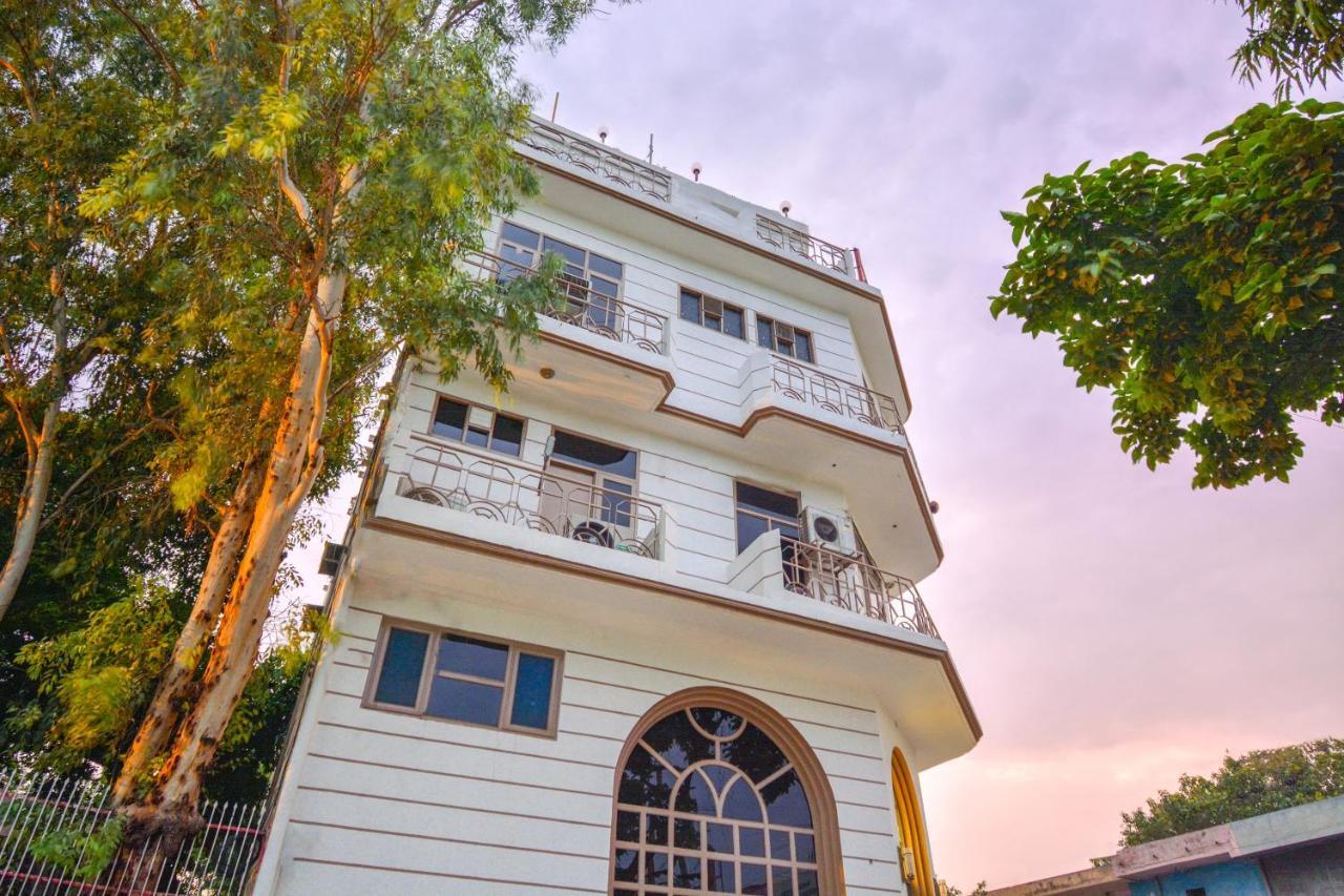 Oyo 46616 Hotel Abhinandan Jind Buitenkant foto